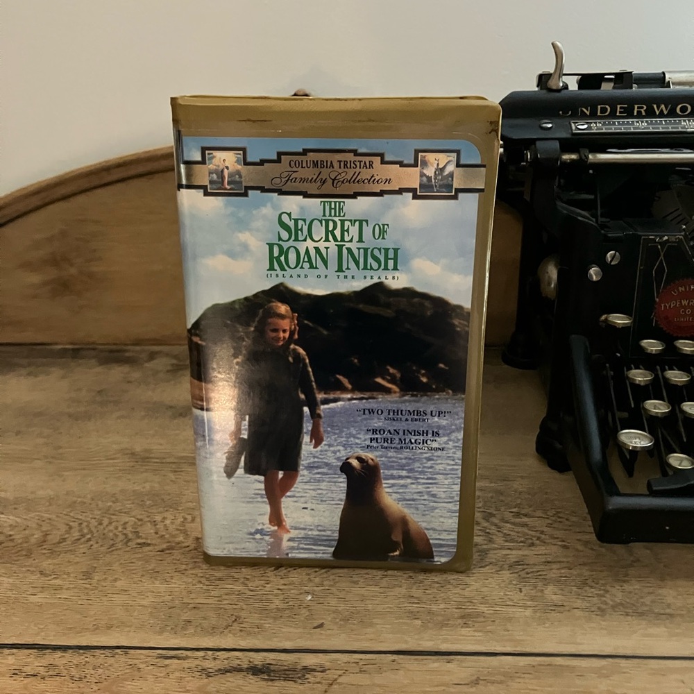 The Secret of Roan Inish VHS Tape
